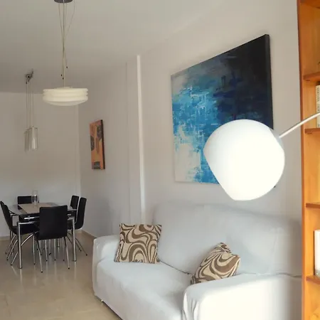 A 60 Metros De La Playa Apartment *